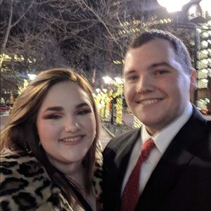 Meet your Posher, Elizabeth